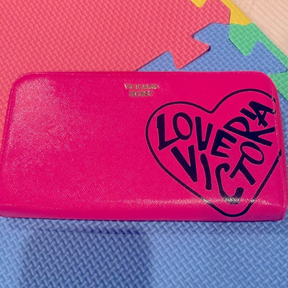 Victoria Secret Red&Pink Heart Love Wallet New 💯